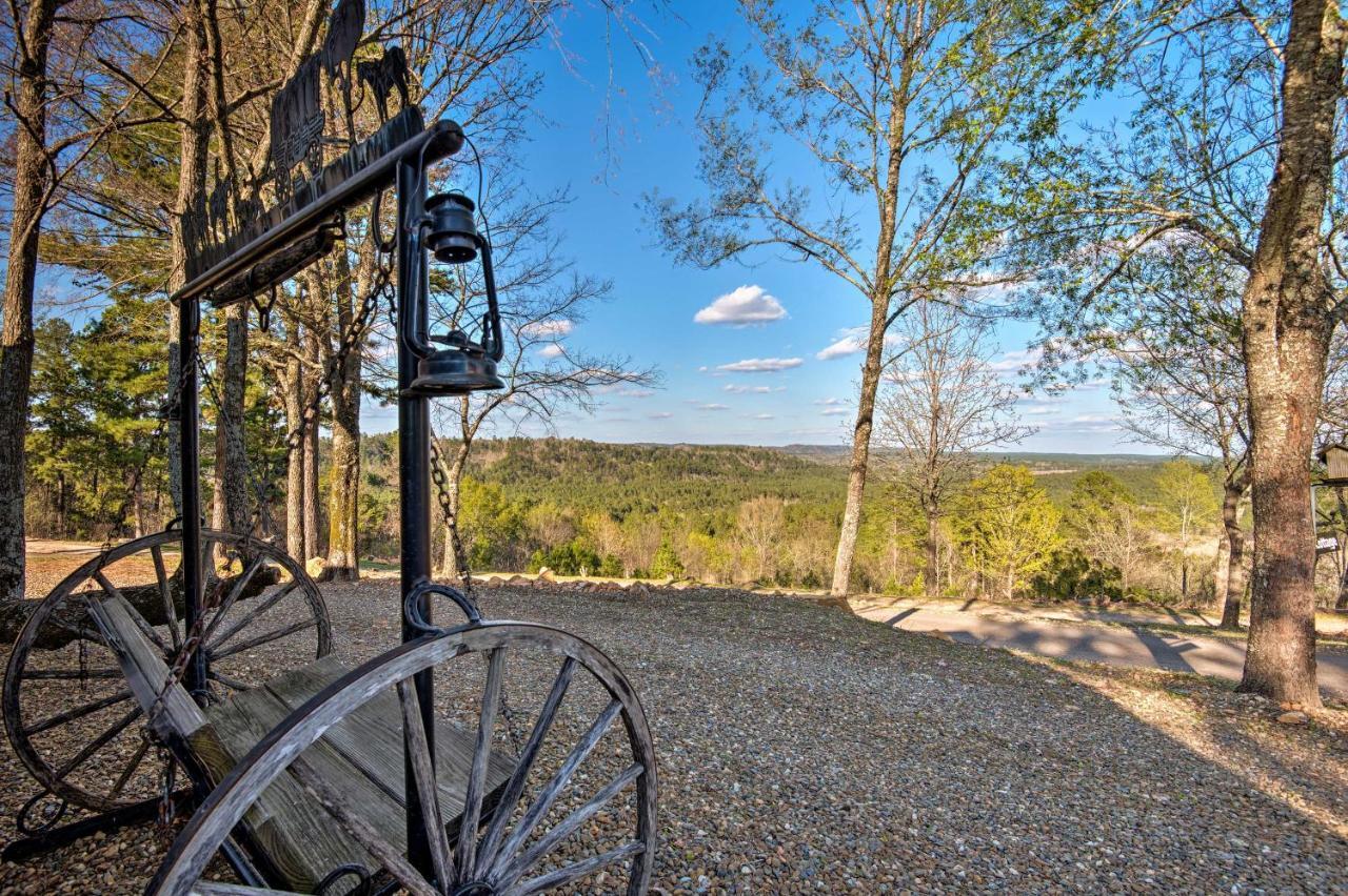 Broken Bow Cottage With Deck, Hot Tub And Fire Pit! Exterior photo